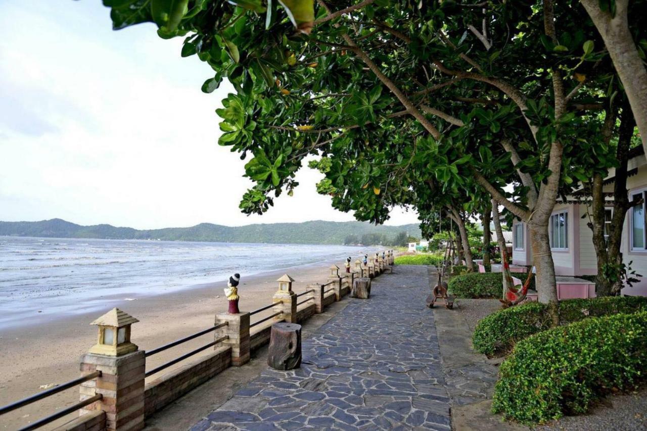 The Iris Resort Chao Lao Beach Exterior photo